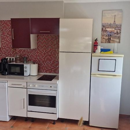 Lovely Condo With Free Parking 류블랴나 외부 사진